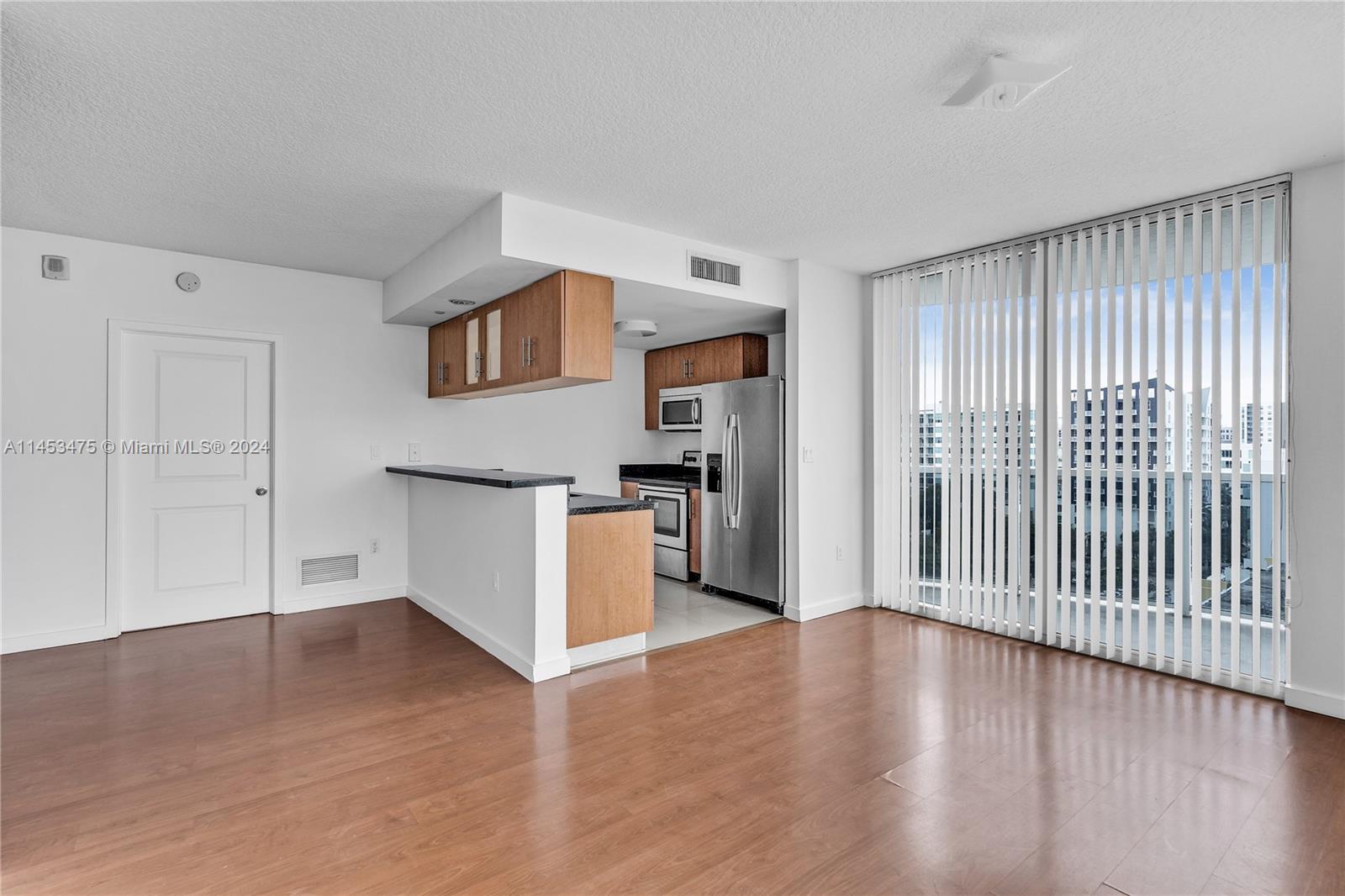 601 NE 23rd St 1106, Miami, Florida 33137, 3 Bedrooms Bedrooms, ,2 BathroomsBathrooms,Residential,For Sale,601 NE 23rd St 1106,A11453475