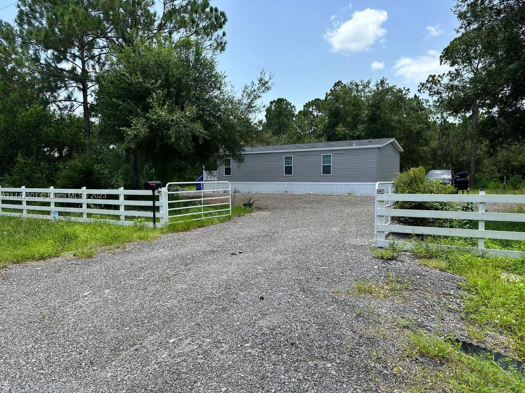 636 Pine Cone Ave, Clewiston, FL, 33440 United States, 3 Bedrooms Bedrooms, ,2 BathroomsBathrooms,Residential,For Sale,Pine Cone Ave,A11447501