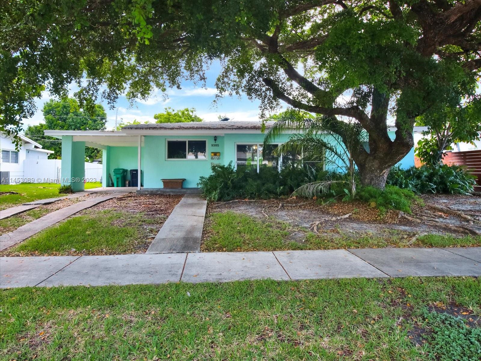 9385  Jamaica Dr  For Sale A11453089, FL