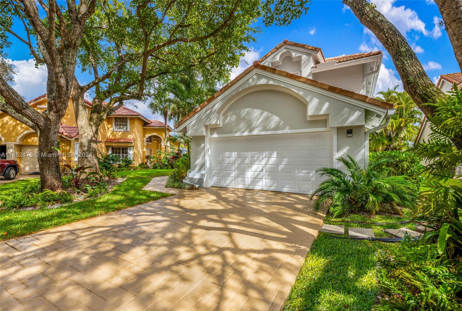 506 Misty Oaks Dr, Pompano Beach, FL, 33069 United States, 4 Bedrooms Bedrooms, ,3 BathroomsBathrooms,Residential,For Sale,Misty Oaks Dr,A11452479