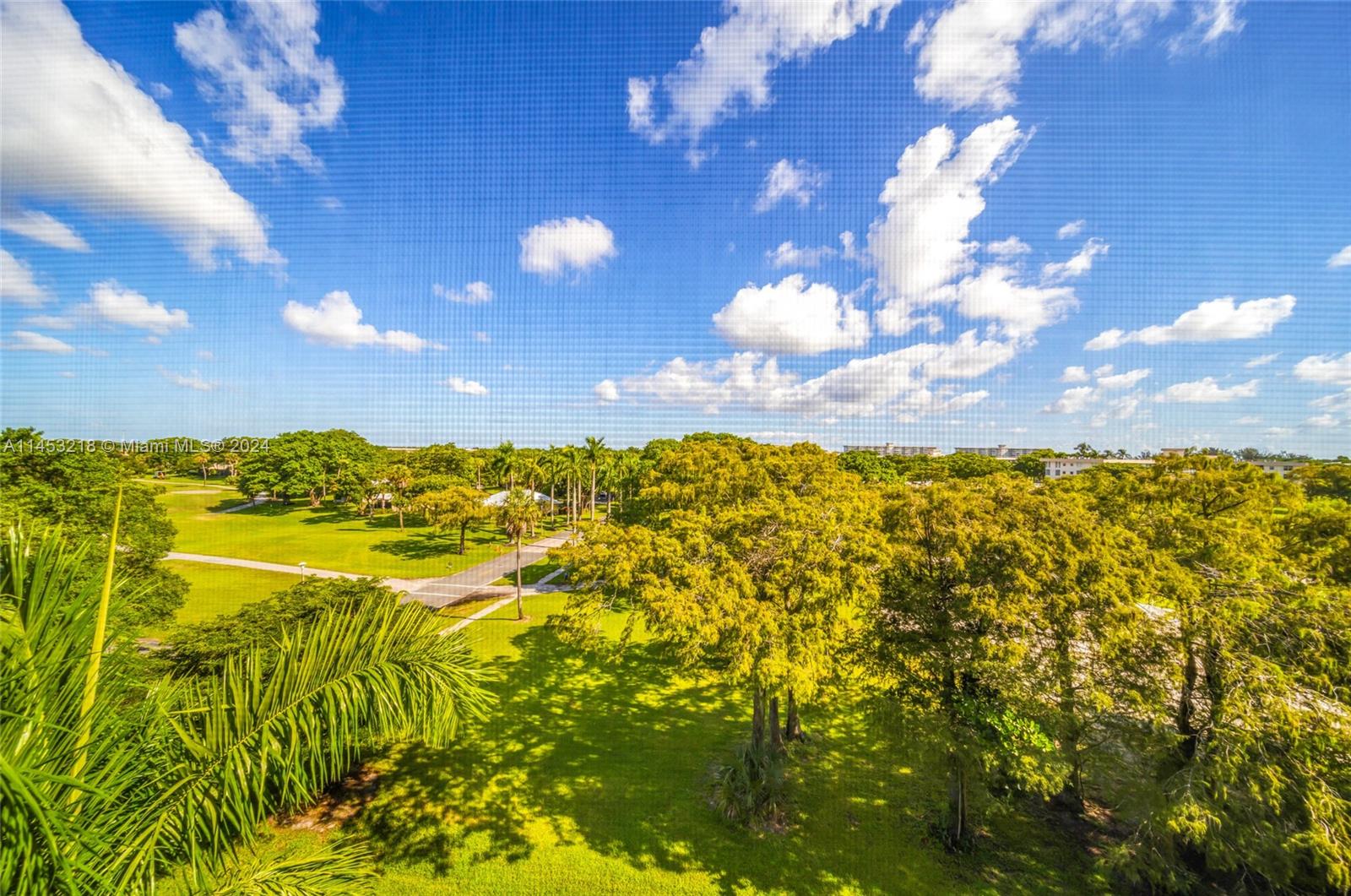 3600 Oaks Clubhouse Dr, Pompano Beach, FL, 33069 United States, 3 Bedrooms Bedrooms, ,2 BathroomsBathrooms,Residential,For Sale,Oaks Clubhouse Dr,A11453218