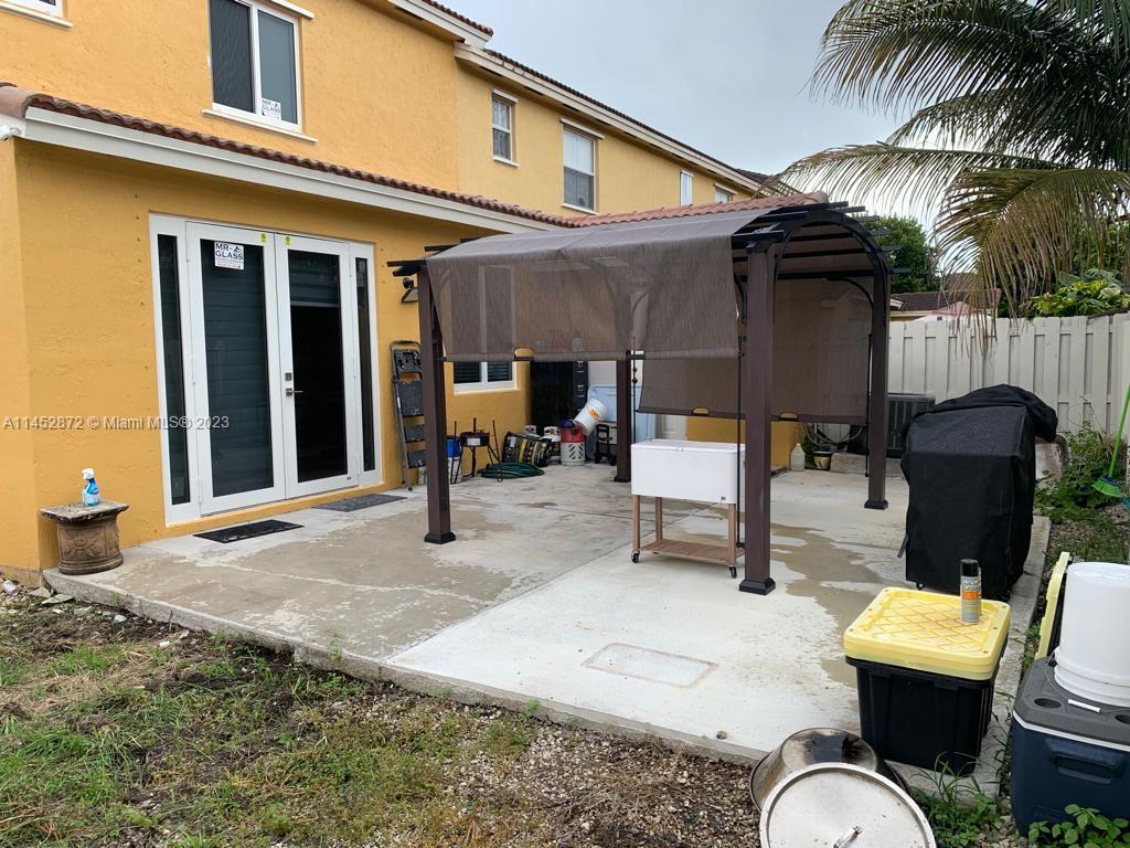 640 1st St, Homestead, FL, 33030 United States, 3 Bedrooms Bedrooms, ,3 BathroomsBathrooms,Residential,For Sale,1st St,A11452872