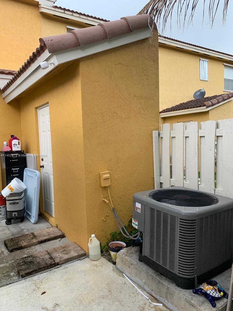 640 1st St, Homestead, FL, 33030 United States, 3 Bedrooms Bedrooms, ,3 BathroomsBathrooms,Residential,For Sale,1st St,A11452872