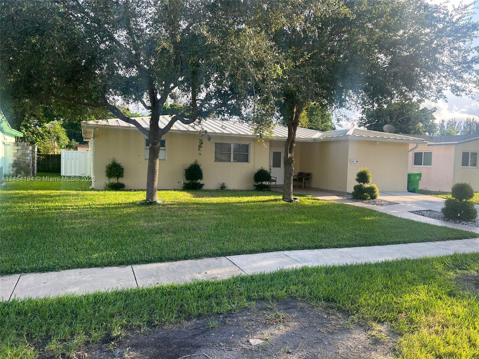 6500 21 ct, Sunrise, FL, 33313 United States, 3 Bedrooms Bedrooms, ,2 BathroomsBathrooms,Residential,For Sale,21 ct,A11454194