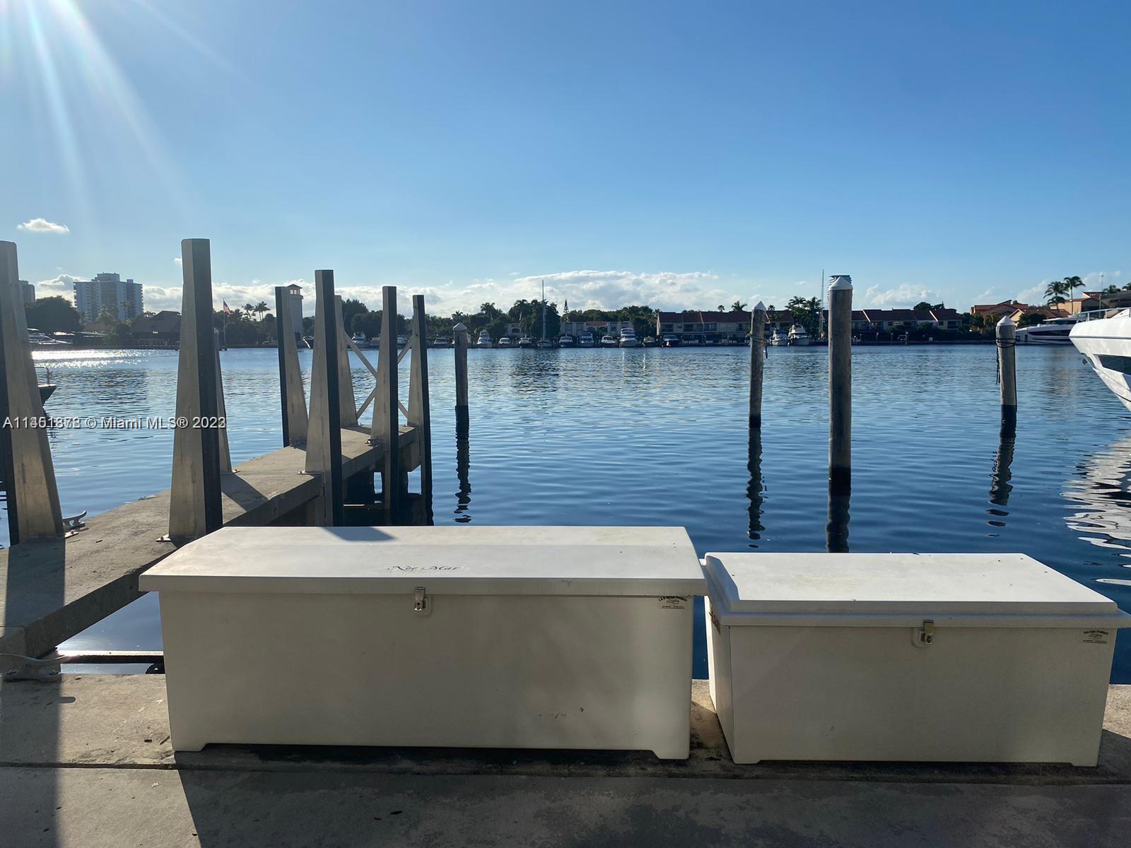 Dock