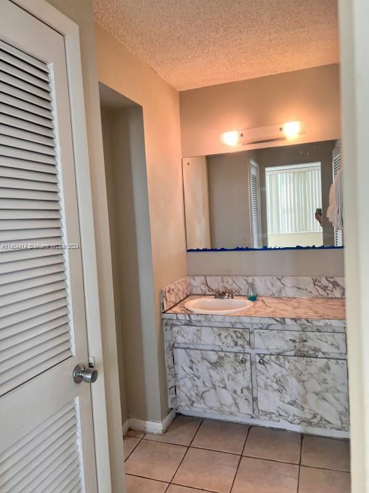 1410 S Ocean Dr 804, Hollywood, Florida 33019, 2 Bedrooms Bedrooms, ,2 BathroomsBathrooms,Residential,For Sale,1410 S Ocean Dr 804,A11454414