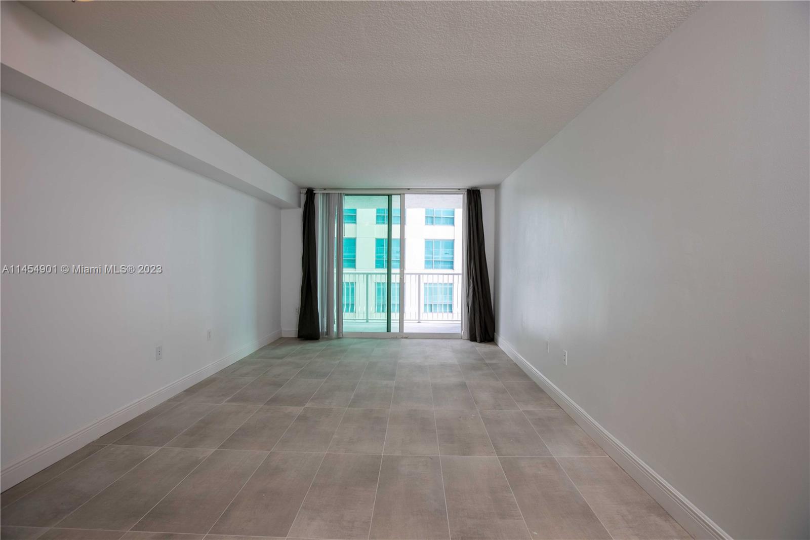 1200 BRICKELL BAY DR, Miami, FL, 33131 United States, ,1 BathroomBathrooms,Residential,For Sale,BRICKELL BAY DR,A11454901