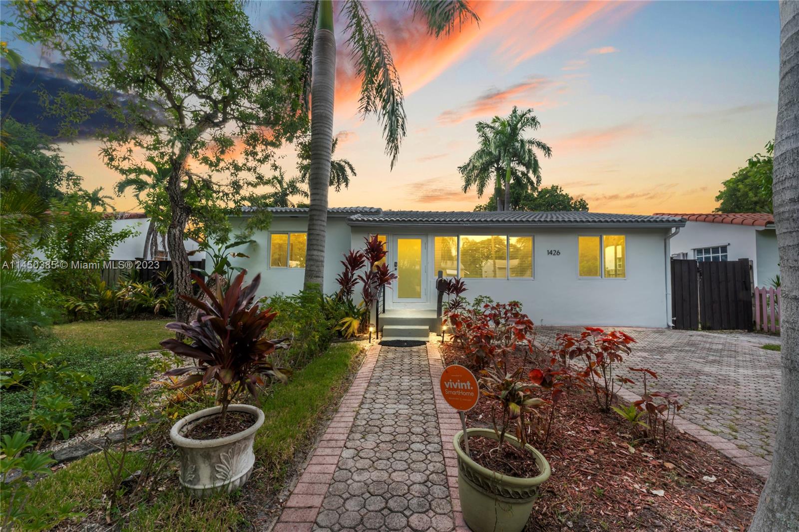 1426 Fletcher St, Hollywood, FL, 33020 United States, 2 Bedrooms Bedrooms, ,1 BathroomBathrooms,Residential,For Sale,Fletcher St,A11450385