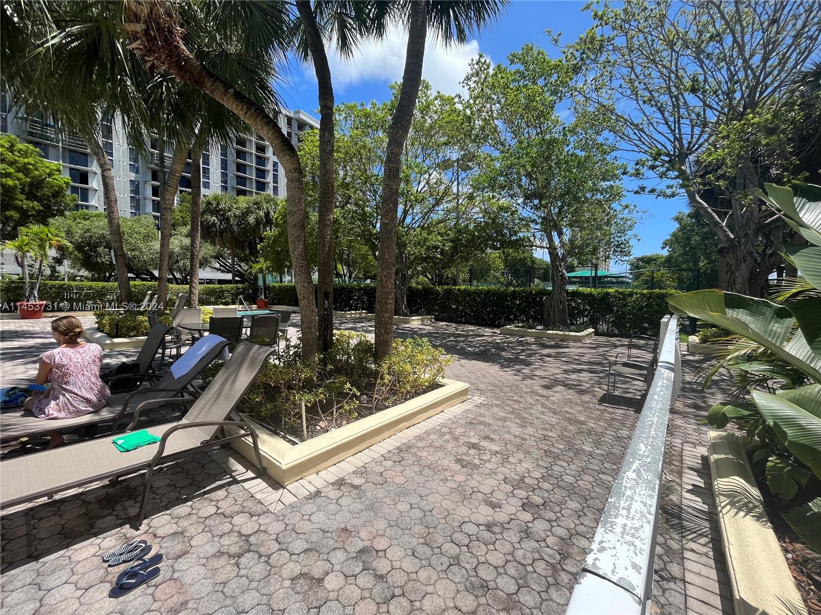 Nice spaces to sit and relax around the pool.