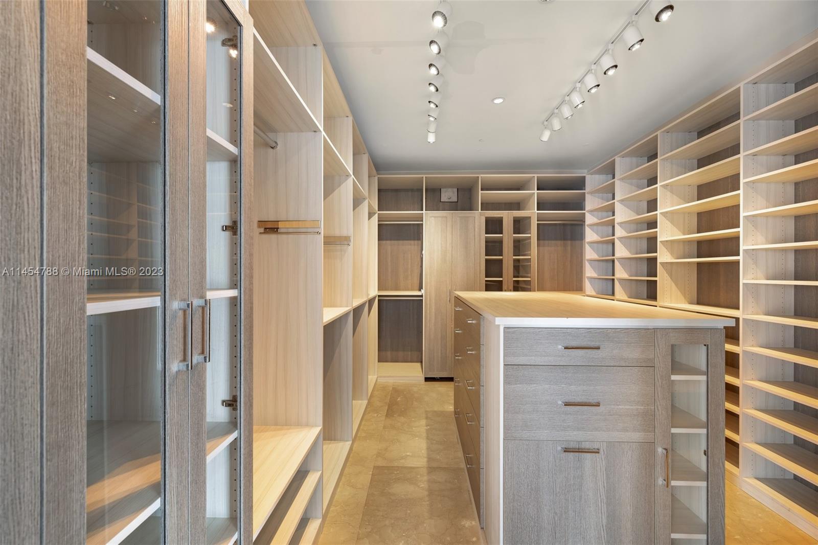 Closet