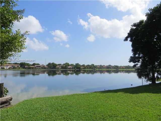 661 195th St, Miami, FL, 33179 United States, 2 Bedrooms Bedrooms, ,2 BathroomsBathrooms,Residential,For Sale,195th St,A11455687