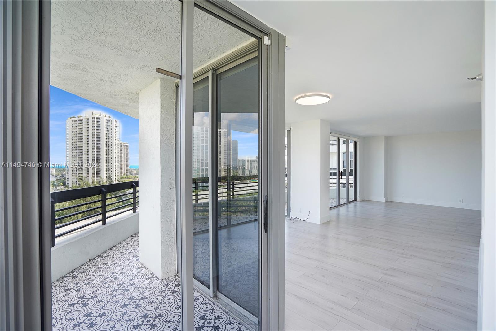 3500 Mystic Pointe Dr, Aventura, FL, 33180 United States, 2 Bedrooms Bedrooms, ,2 BathroomsBathrooms,Residential,For Sale,Mystic Pointe Dr,A11454746