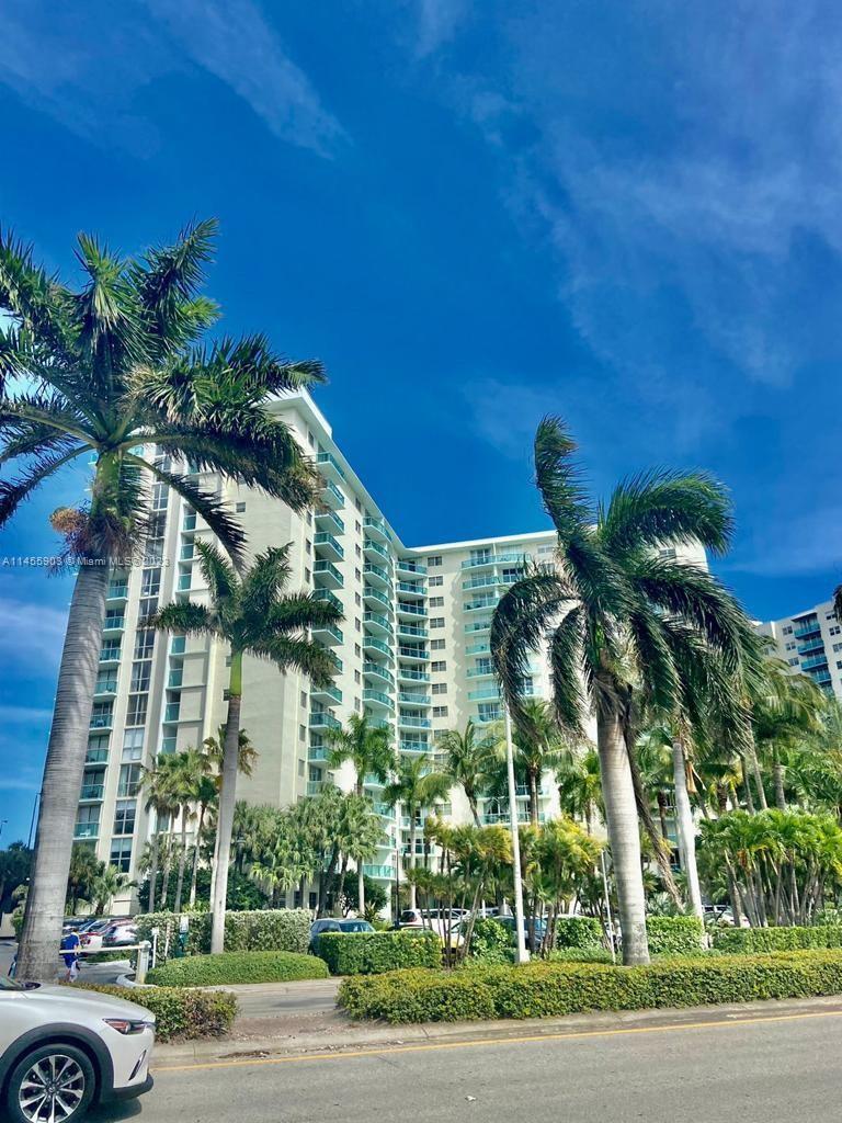 3801 Ocean Dr, Hollywood, FL, 33019 United States, 1 Bedroom Bedrooms, ,1 BathroomBathrooms,Residential,For Sale,Ocean Dr,A11455903