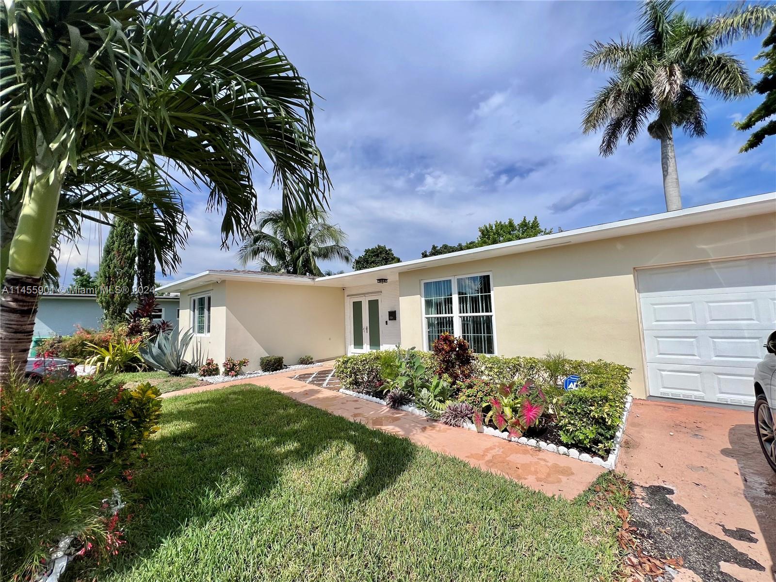 16035 107th Ct, Miami, FL, 33157 United States, 3 Bedrooms Bedrooms, ,2 BathroomsBathrooms,Residential,For Sale,107th Ct,A11455901