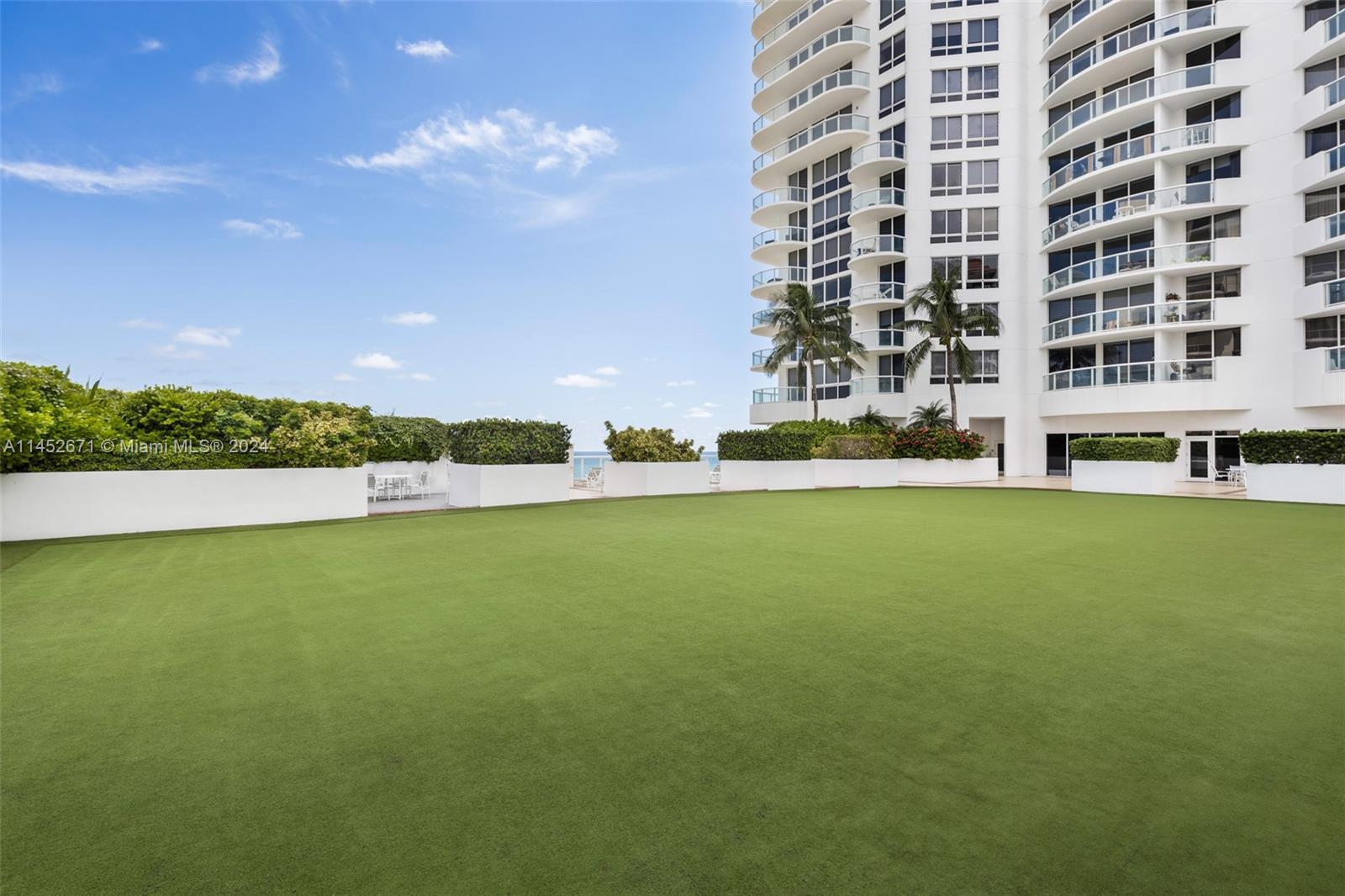 6365 Collins Ave, Miami Beach, FL, 33141 United States, 2 Bedrooms Bedrooms, ,2 BathroomsBathrooms,Residential,For Sale,Collins Ave,A11452671