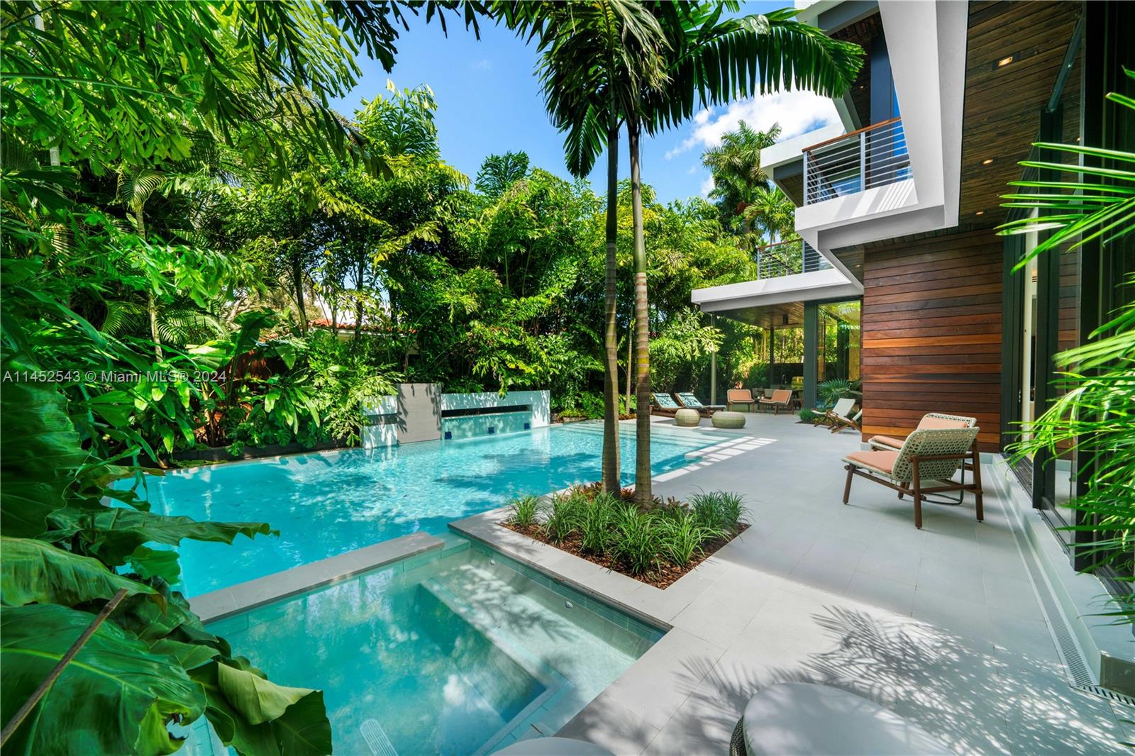 1669 Onaway Dr, Miami, FL 33133, 7 Bedrooms Bedrooms, ,7 BathroomsBathrooms,Residential,For Sale,Onaway Dr,A11452543