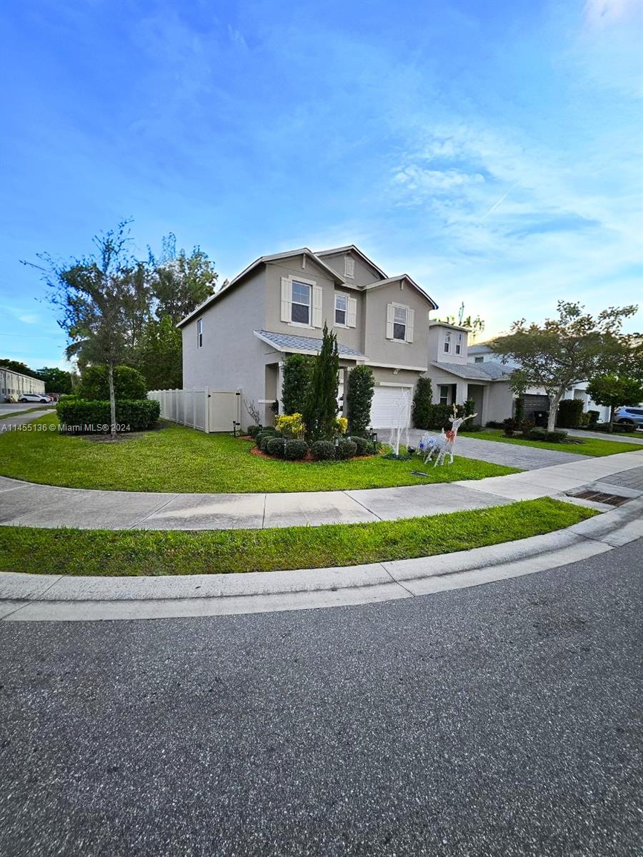 1801 Lake Cove Dr, Lake Worth, FL, 33460 United States, 3 Bedrooms Bedrooms, ,2 BathroomsBathrooms,Residential,For Sale,Lake Cove Dr,A11455136