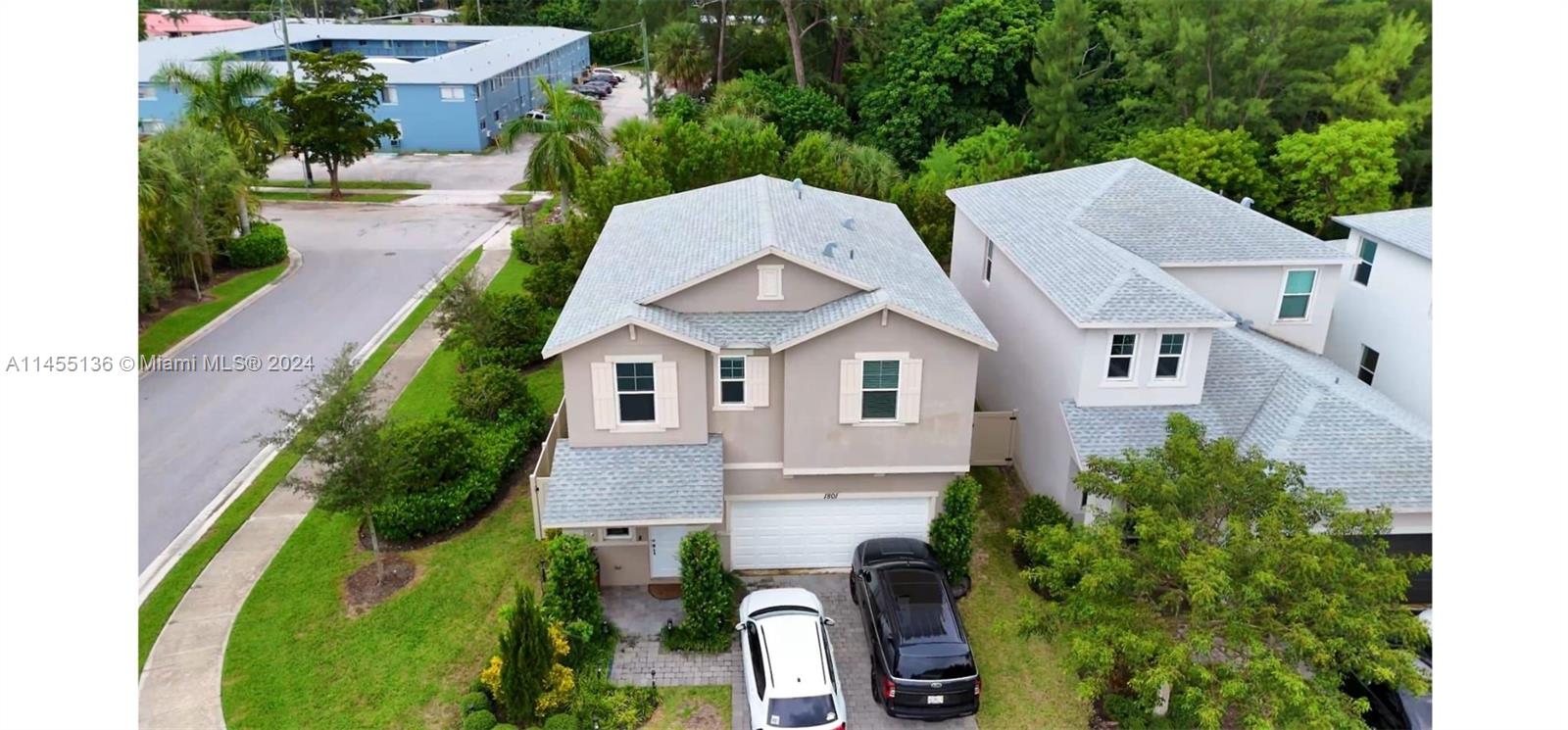 1801 Lake Cove Dr, Lake Worth, FL, 33460 United States, 3 Bedrooms Bedrooms, ,2 BathroomsBathrooms,Residential,For Sale,Lake Cove Dr,A11455136