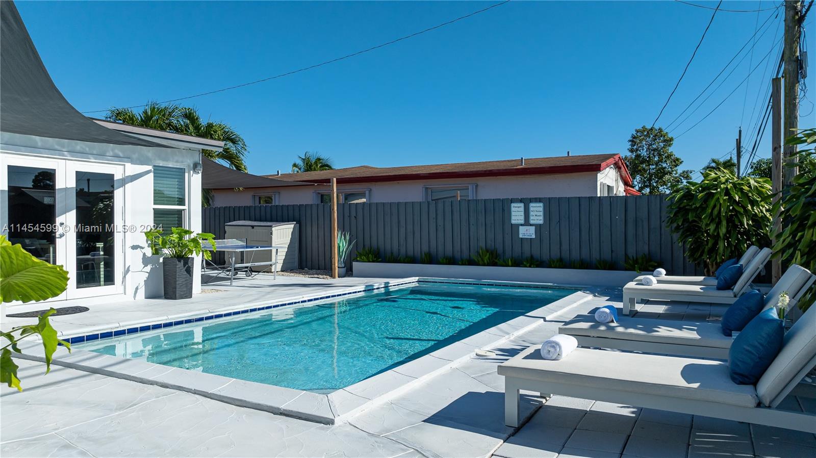 Hollywood, Florida 33024, 3 Bedrooms Bedrooms, ,2 BathroomsBathrooms,Residentiallease,For Rent,A11454599