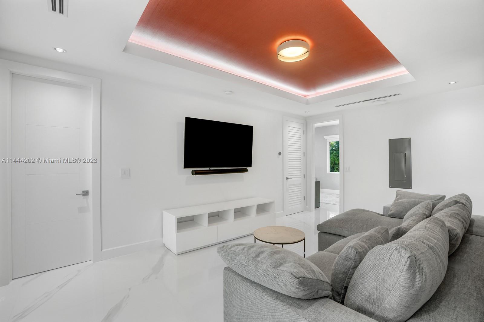 Living​​‌​​​​‌​​‌‌​‌‌​​​‌‌​‌​‌​‌​​​‌​​ Room