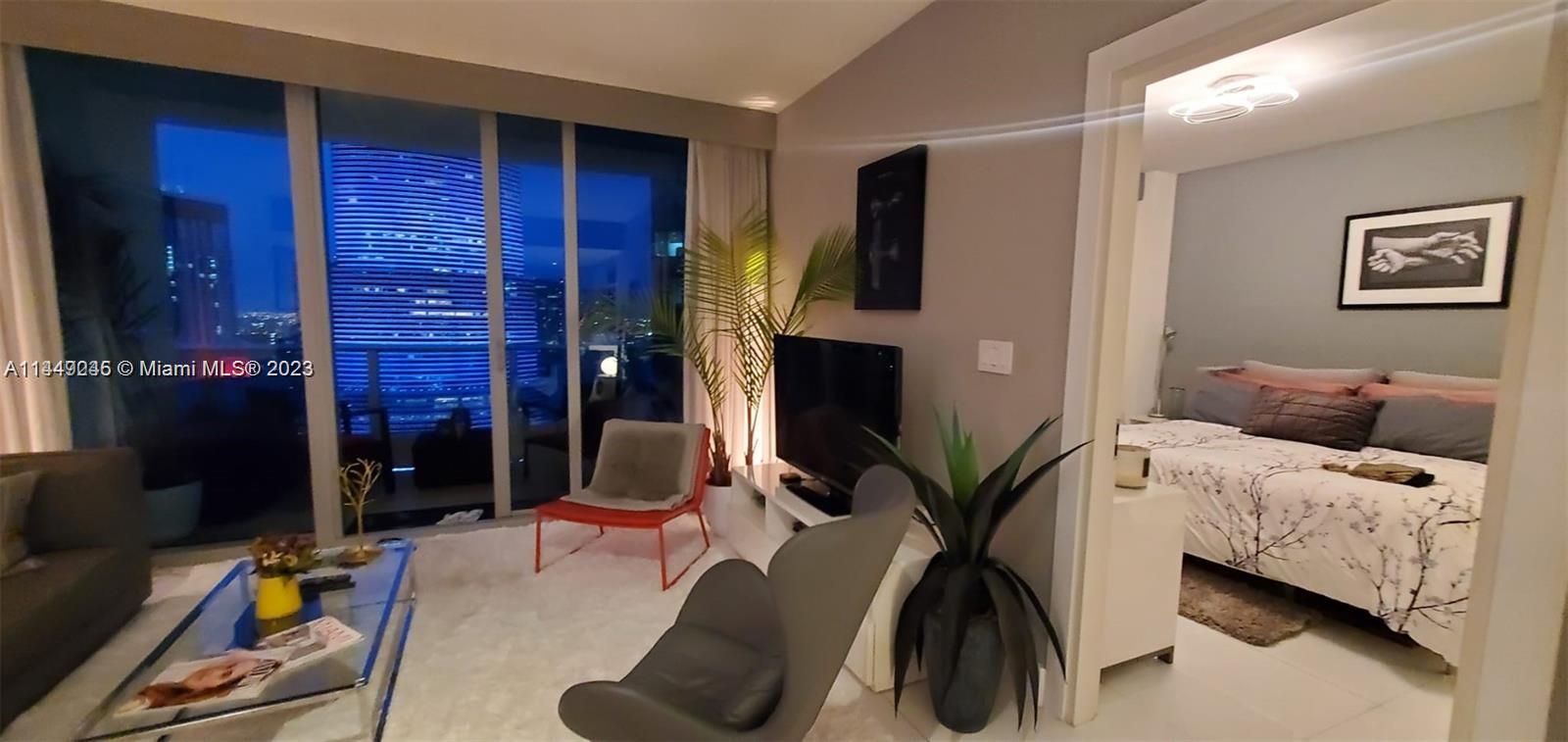 200 Biscayne Boulevard Way, Miami, FL, 33131 United States, 1 Bedroom Bedrooms, ,1 BathroomBathrooms,Residential,For Sale,Biscayne Boulevard Way,A11449245