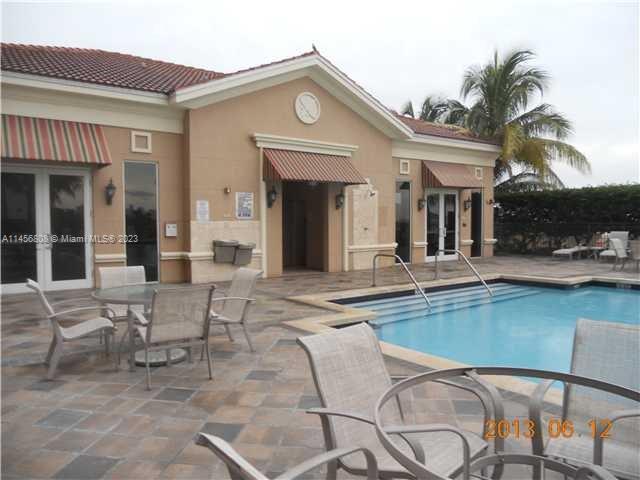 3232 Coral Way, Miami, FL, 33145 United States, 1 Bedroom Bedrooms, ,1 BathroomBathrooms,Residential,For Sale,Coral Way,A11456808