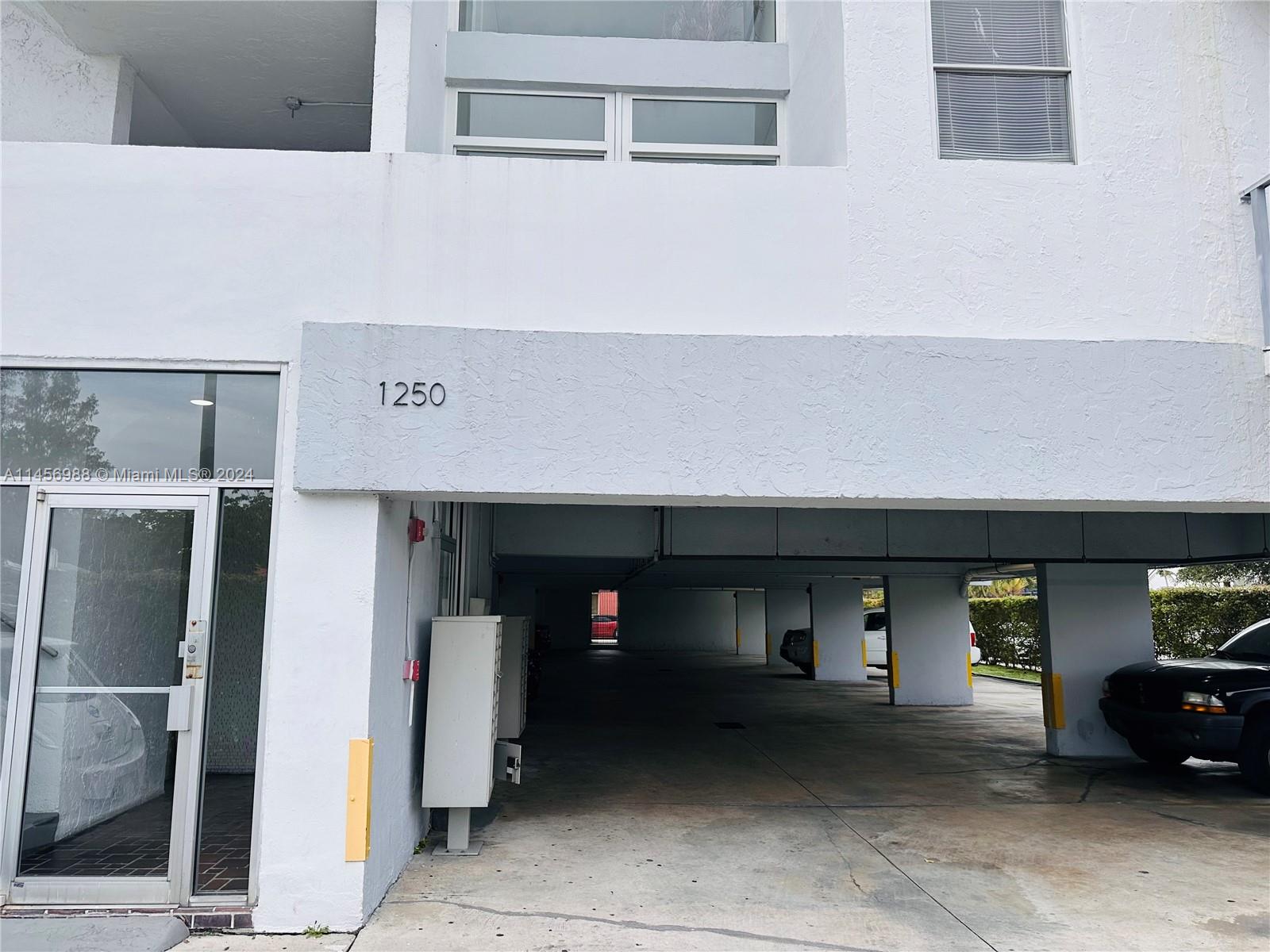 1250 Alton Rd 5F, Miami Beach, Florida 33139, 1 Bedroom Bedrooms, ,1 BathroomBathrooms,Residential,For Sale,1250 Alton Rd 5F,A11456988