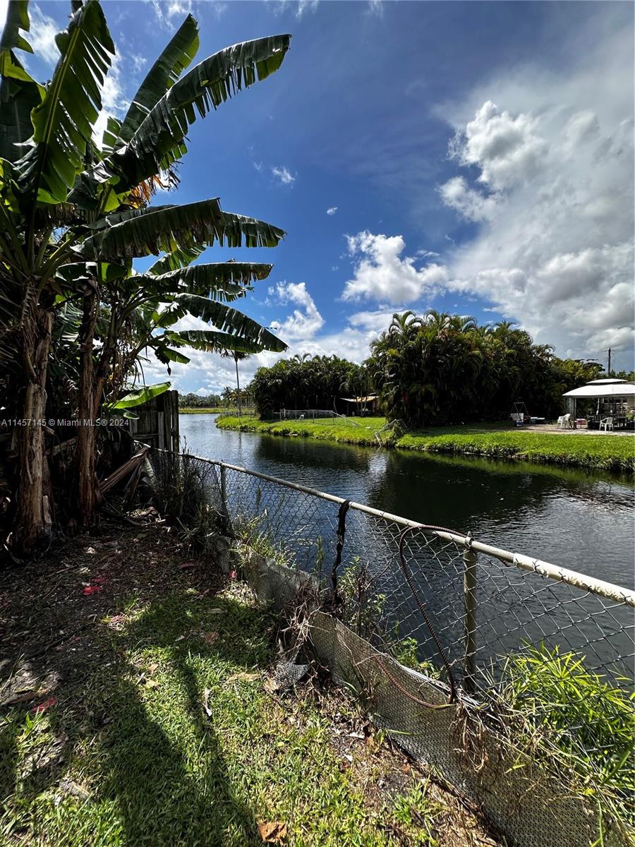 610 Tamiami Canal Rd, Miami, FL, 33144 United States, 4 Bedrooms Bedrooms, ,3 BathroomsBathrooms,Residential,For Sale,Tamiami Canal Rd,A11457145