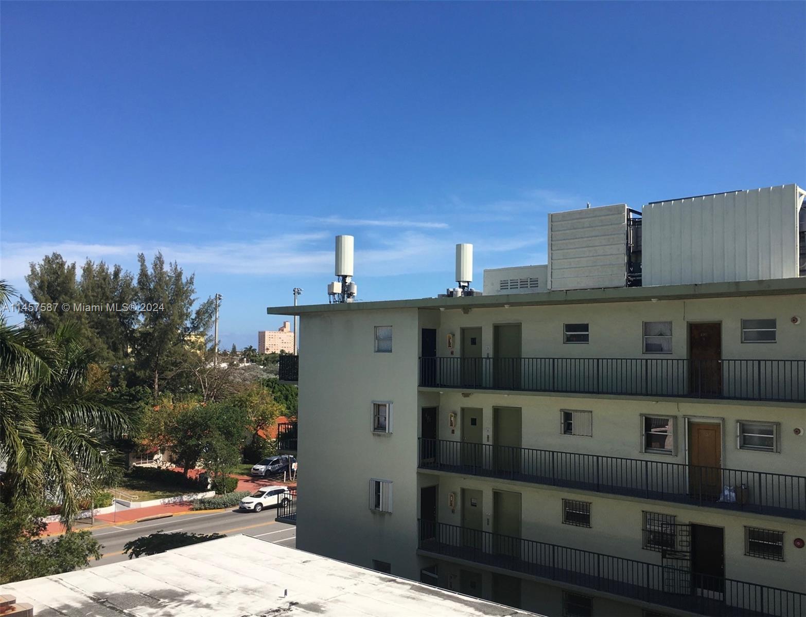 1250 Alton Rd 5F, Miami Beach, Florida 33139, 1 Bedroom Bedrooms, ,1 BathroomBathrooms,Residentiallease,For Rent,1250 Alton Rd 5F,A11457587