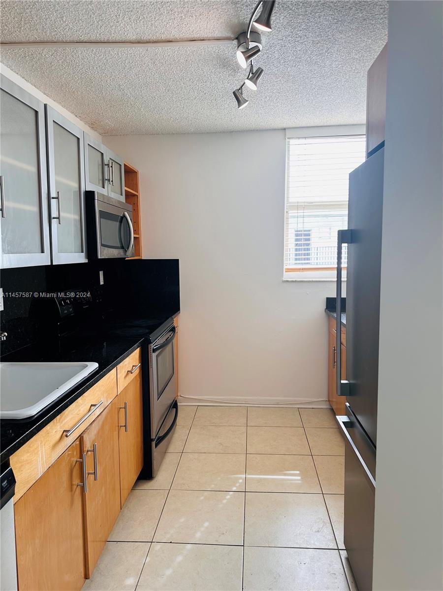 1250 Alton Rd 5F, Miami Beach, Florida 33139, 1 Bedroom Bedrooms, ,1 BathroomBathrooms,Residentiallease,For Rent,1250 Alton Rd 5F,A11457587
