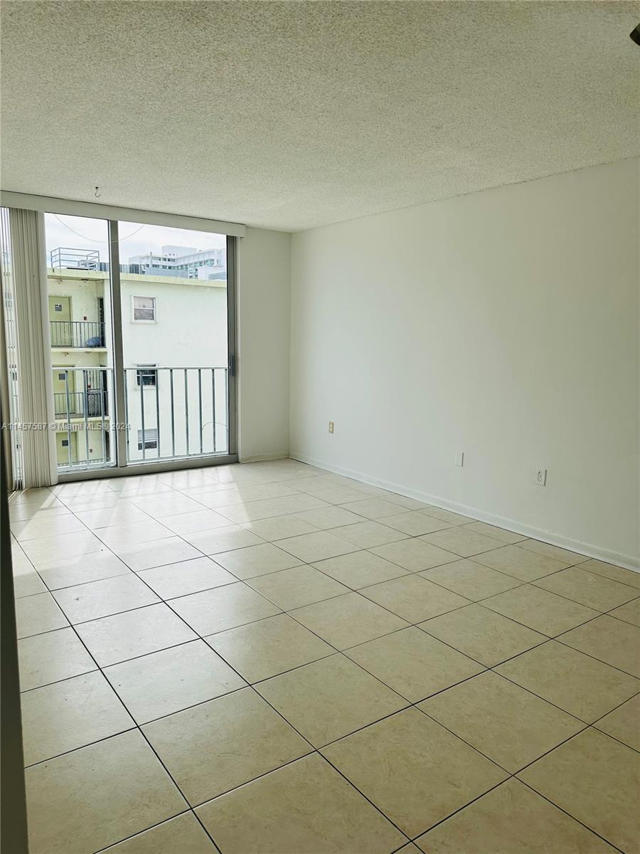 1250 Alton Rd 5F, Miami Beach, Florida 33139, 1 Bedroom Bedrooms, ,1 BathroomBathrooms,Residentiallease,For Rent,1250 Alton Rd 5F,A11457587