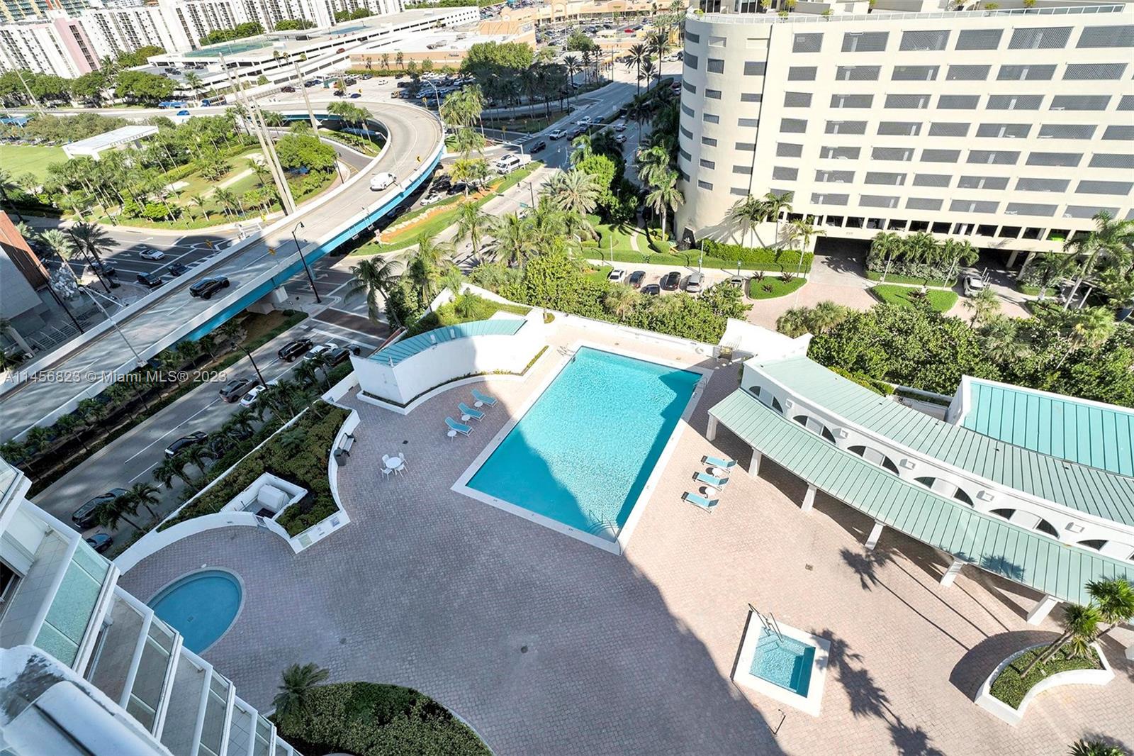 Pool and Jacuzzi