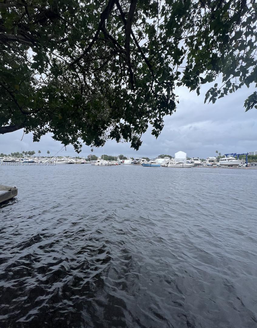 Miami, Florida 33125, 2 Bedrooms Bedrooms, ,1 BathroomBathrooms,Residentiallease,For Rent,A11458081