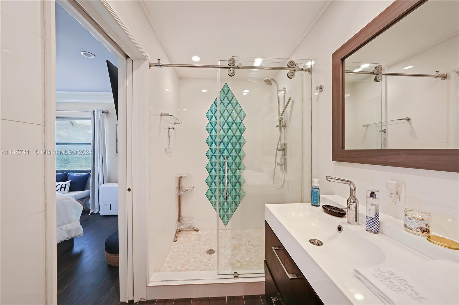 3300 N Surf Rd 17A, Hollywood, Florida 33019, 1 Bedroom Bedrooms, ,1 BathroomBathrooms,Residential,For Sale,3300 N Surf Rd 17A,A11457411