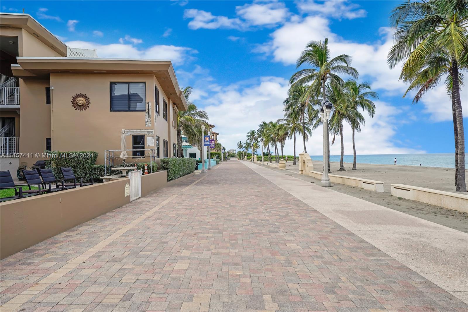 3300 N Surf Rd 17A, Hollywood, Florida 33019, 1 Bedroom Bedrooms, ,1 BathroomBathrooms,Residential,For Sale,3300 N Surf Rd 17A,A11457411