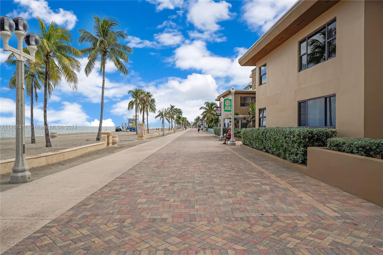 3300 N Surf Rd 17A, Hollywood, Florida 33019, 1 Bedroom Bedrooms, ,1 BathroomBathrooms,Residential,For Sale,3300 N Surf Rd 17A,A11457411