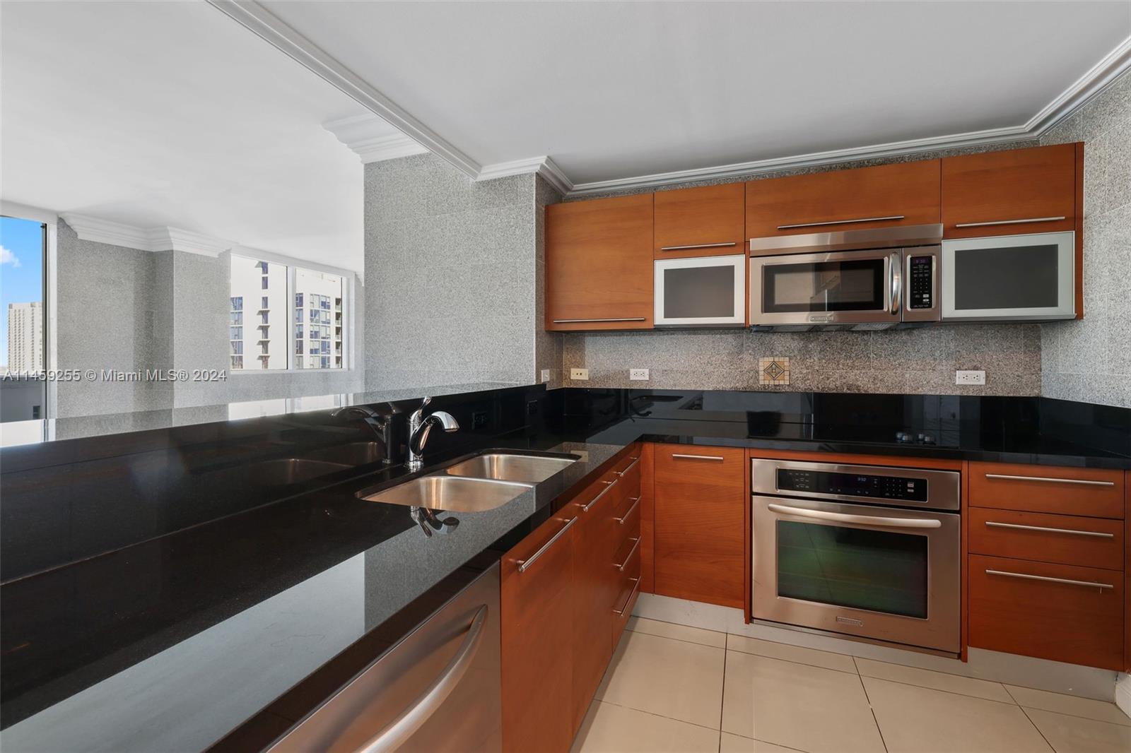 244 Biscayne Blvd 2808, Miami, Florida 33132, 2 Bedrooms Bedrooms, ,2 BathroomsBathrooms,Residential,For Sale,244 Biscayne Blvd 2808,A11459255