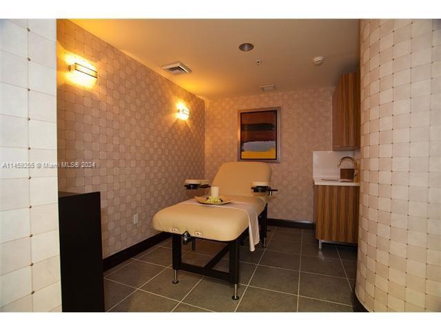 244 Biscayne Blvd 2808, Miami, Florida 33132, 2 Bedrooms Bedrooms, ,2 BathroomsBathrooms,Residential,For Sale,244 Biscayne Blvd 2808,A11459255