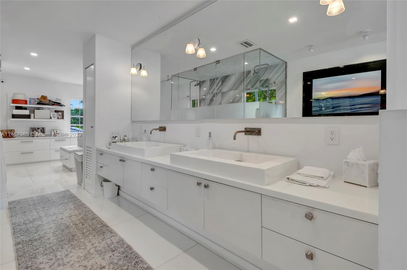 244 San Marino Dr, Miami Beach, FL, 33139 United States, 4 Bedrooms Bedrooms, ,4 BathroomsBathrooms,Residential,For Sale,San Marino Dr,A11457365