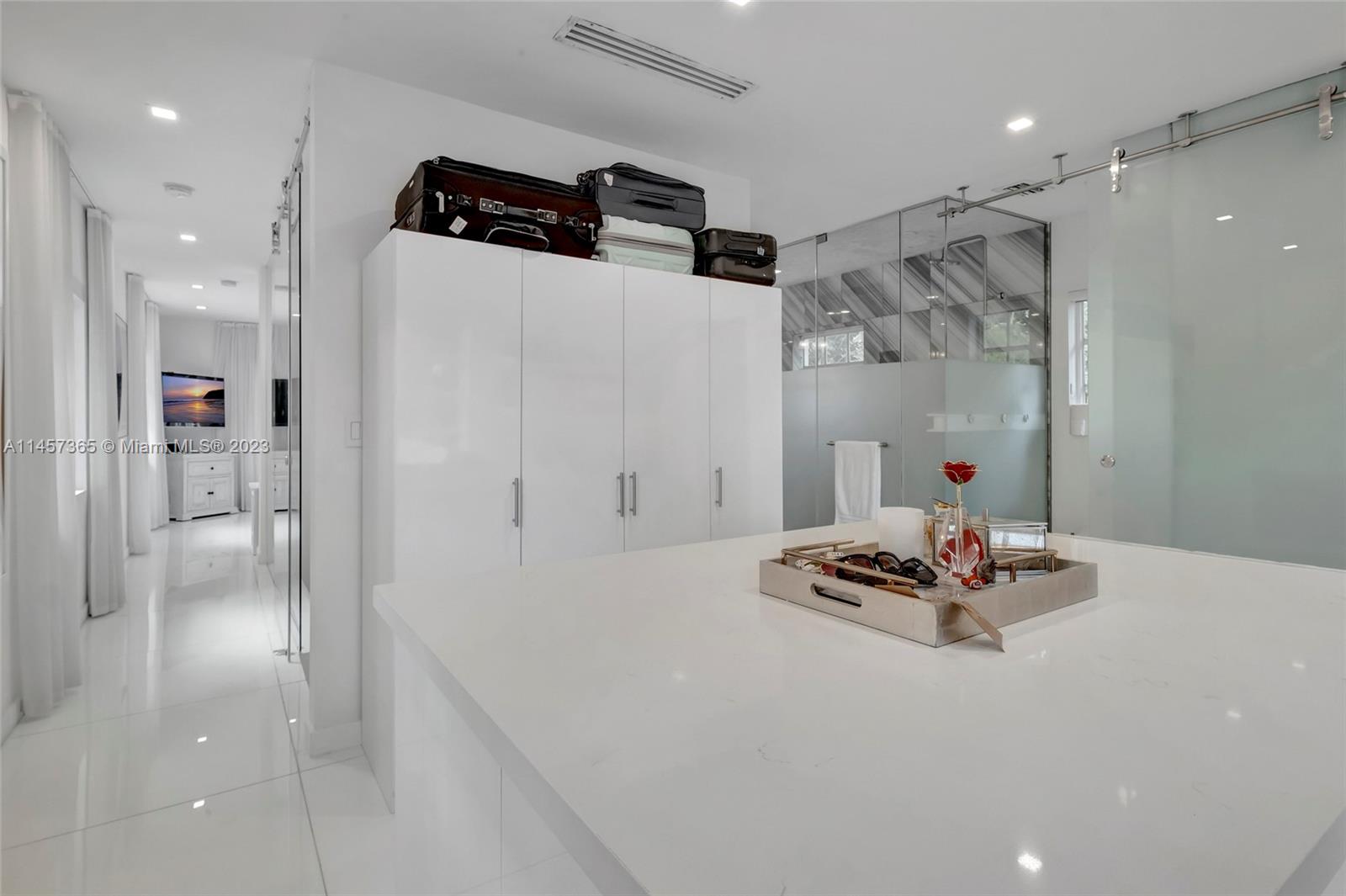 244 San Marino Dr, Miami Beach, FL, 33139 United States, 4 Bedrooms Bedrooms, ,4 BathroomsBathrooms,Residential,For Sale,San Marino Dr,A11457365