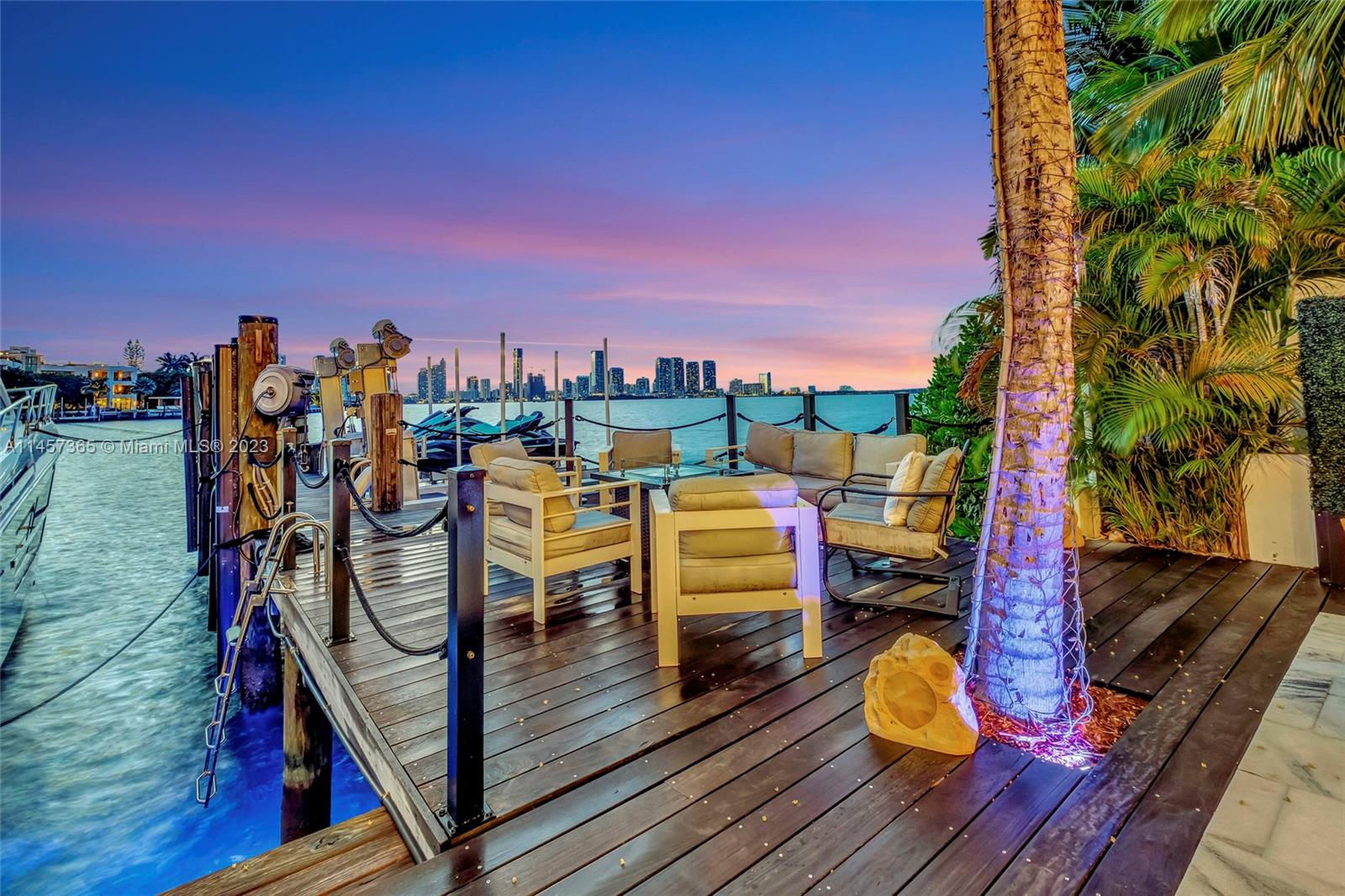 244 San Marino Dr, Miami Beach, FL, 33139 United States, 4 Bedrooms Bedrooms, ,4 BathroomsBathrooms,Residential,For Sale,San Marino Dr,A11457365