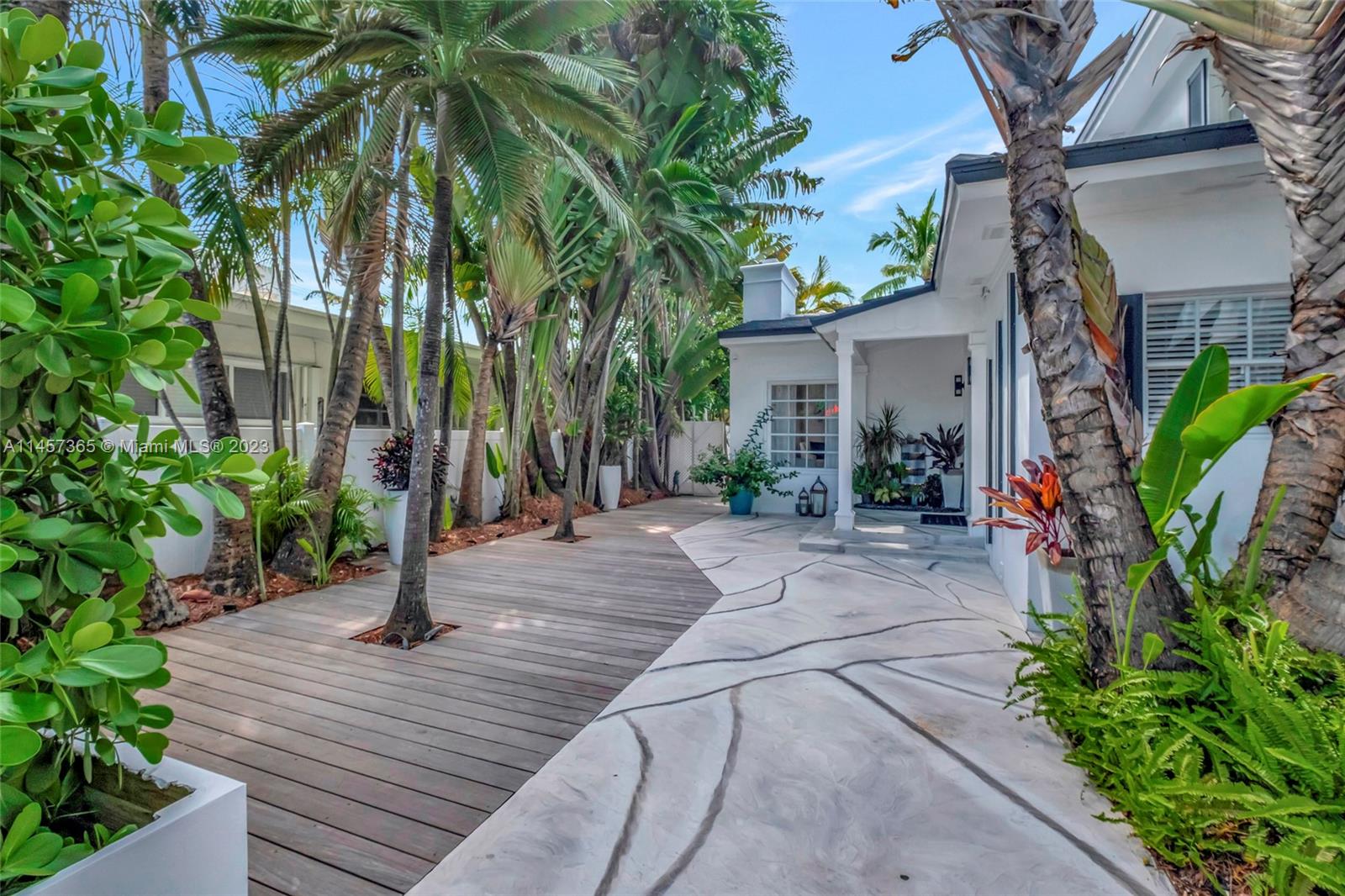 244 San Marino Dr, Miami Beach, FL, 33139 United States, 4 Bedrooms Bedrooms, ,4 BathroomsBathrooms,Residential,For Sale,San Marino Dr,A11457365