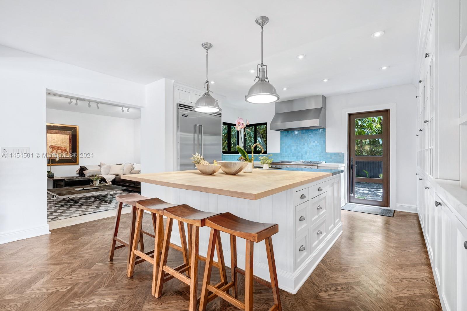 575 Hibiscus Ln, Miami, FL, 33137 United States, 5 Bedrooms Bedrooms, ,5 BathroomsBathrooms,Residential,For Sale,Hibiscus Ln,A11454501