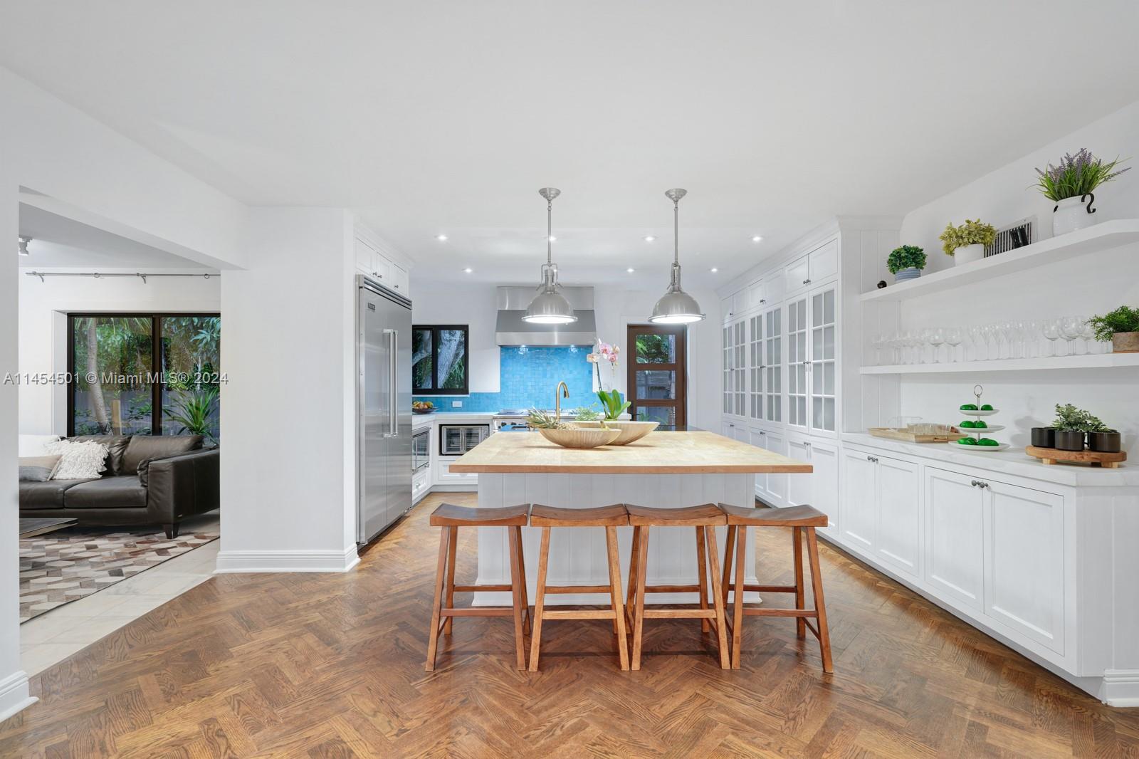 575 Hibiscus Ln, Miami, FL, 33137 United States, 5 Bedrooms Bedrooms, ,5 BathroomsBathrooms,Residential,For Sale,Hibiscus Ln,A11454501