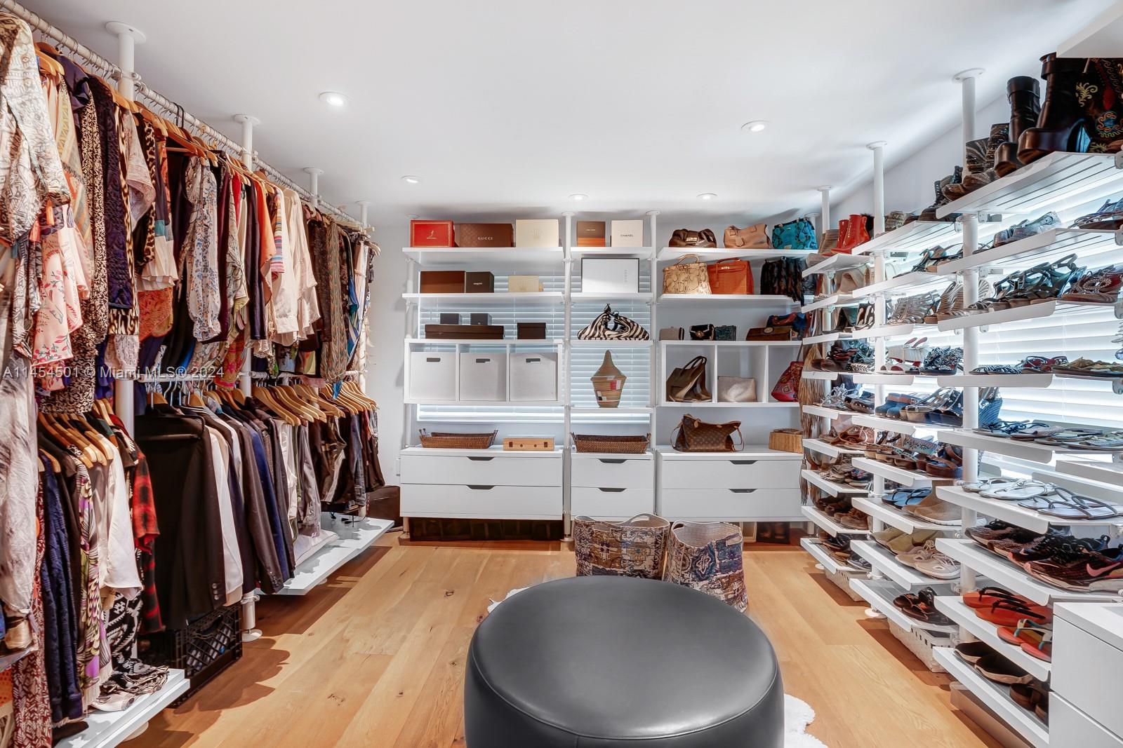 575 Hibiscus Ln, Miami, Florida 33137, 5 Bedrooms Bedrooms, ,5 BathroomsBathrooms,Residential,For Sale,575 Hibiscus Ln,A11454501