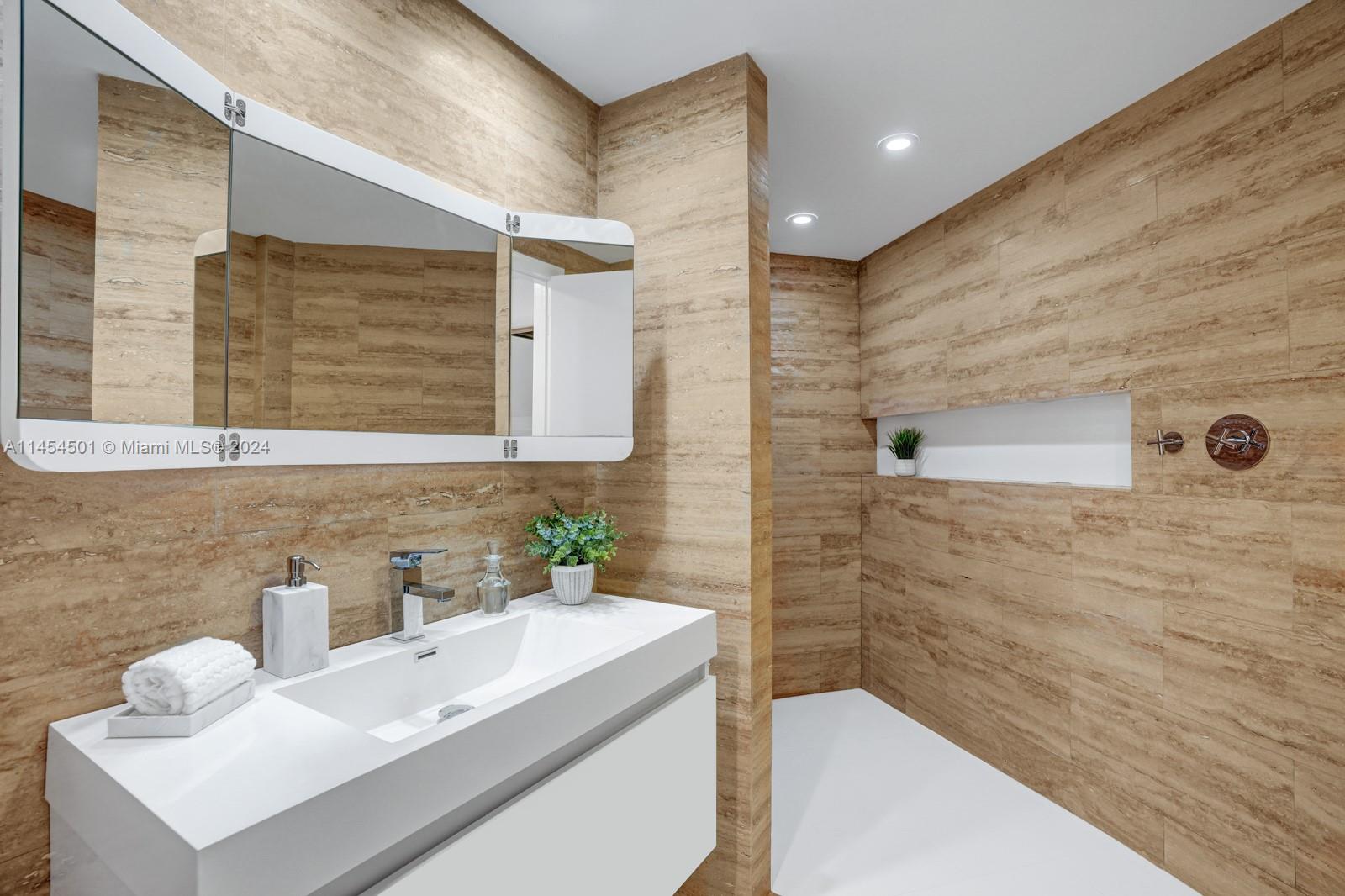 575 Hibiscus Ln, Miami, FL, 33137 United States, 5 Bedrooms Bedrooms, ,5 BathroomsBathrooms,Residential,For Sale,Hibiscus Ln,A11454501