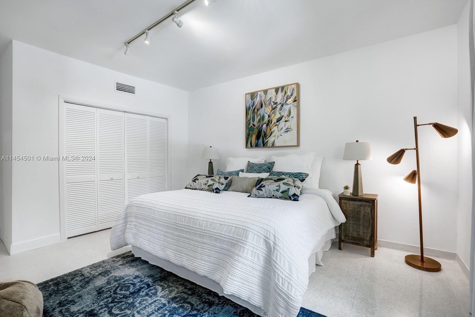 575 Hibiscus Ln, Miami, FL, 33137 United States, 5 Bedrooms Bedrooms, ,5 BathroomsBathrooms,Residential,For Sale,Hibiscus Ln,A11454501