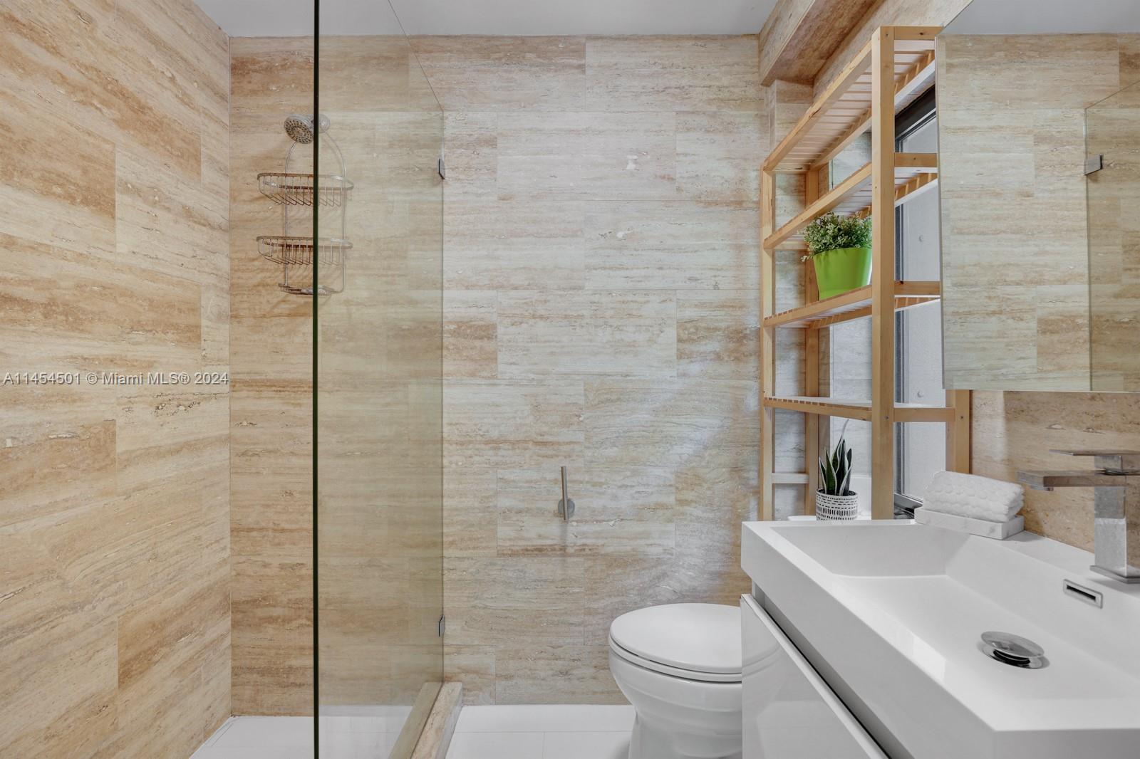 575 Hibiscus Ln, Miami, Florida 33137, 5 Bedrooms Bedrooms, ,5 BathroomsBathrooms,Residential,For Sale,575 Hibiscus Ln,A11454501