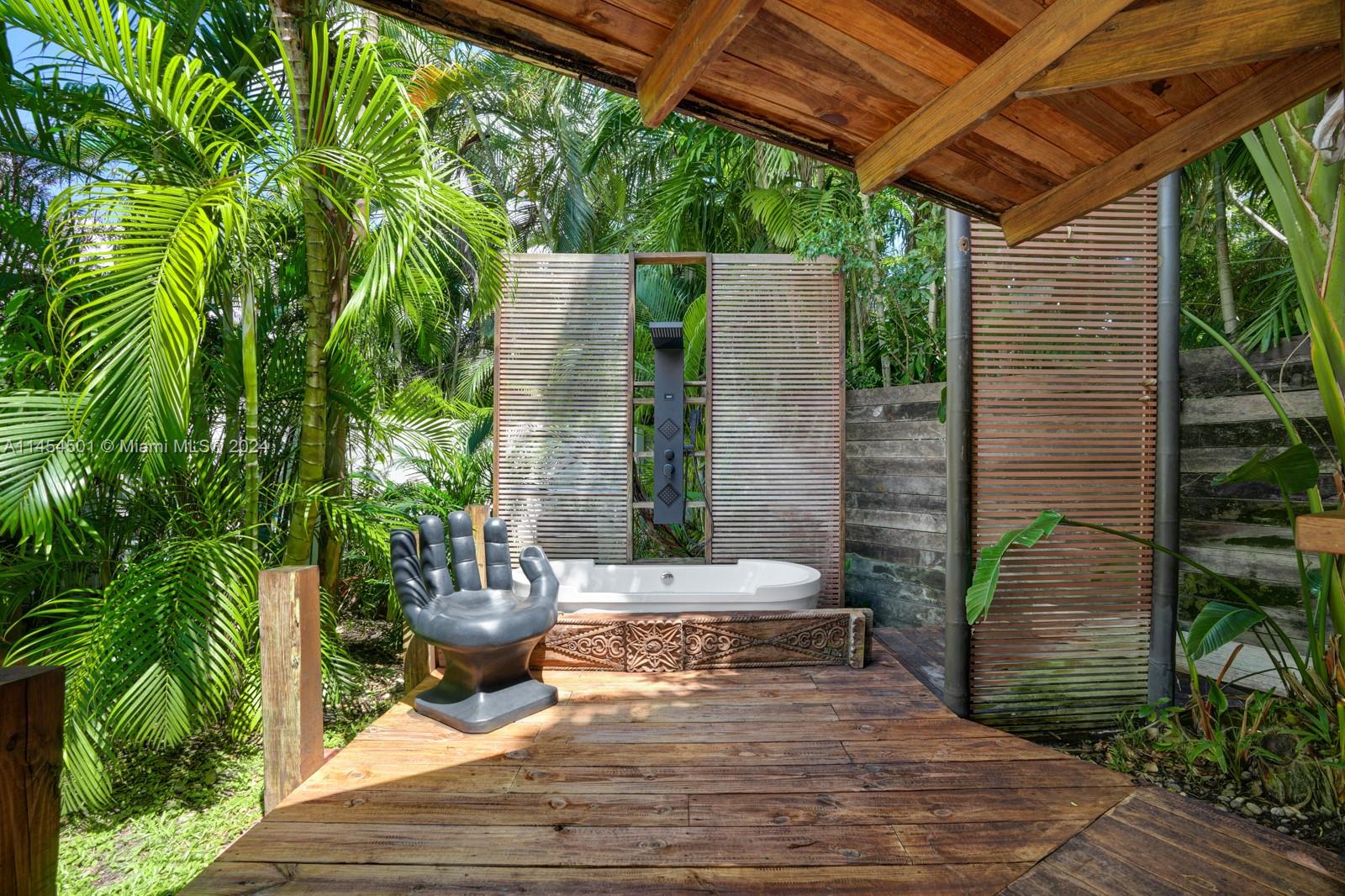 575 Hibiscus Ln, Miami, Florida 33137, 5 Bedrooms Bedrooms, ,5 BathroomsBathrooms,Residential,For Sale,575 Hibiscus Ln,A11454501