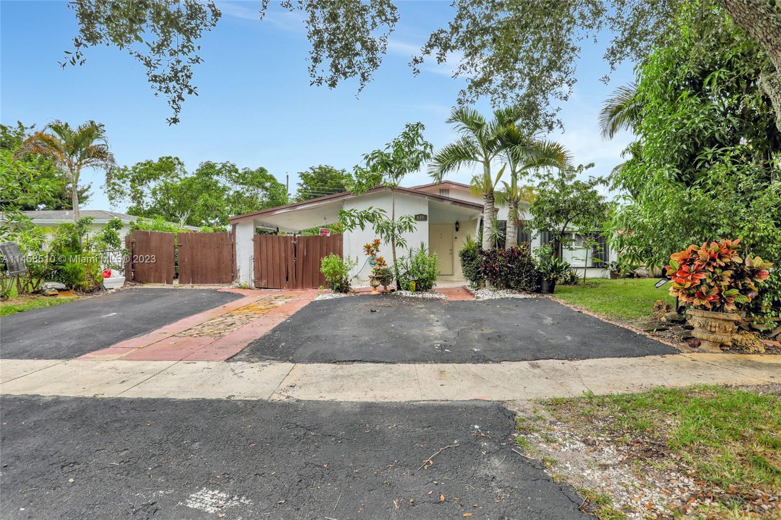 630 SW 31st Ave  For Sale A11458510, FL